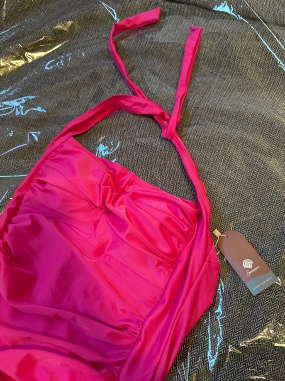 Smismivo Neon Pink Halter Onepiece NWT M - Picture 2 of 5